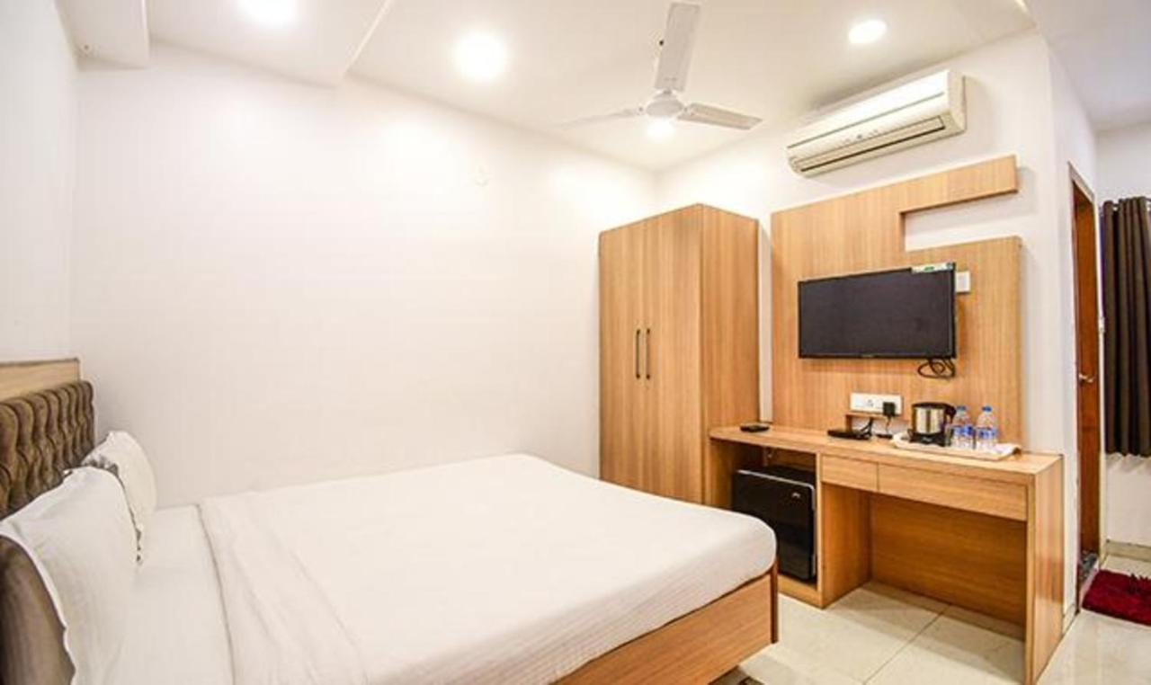 Fabhotel Stay Inn International - Nr Sealdah Station 加尔各答 外观 照片