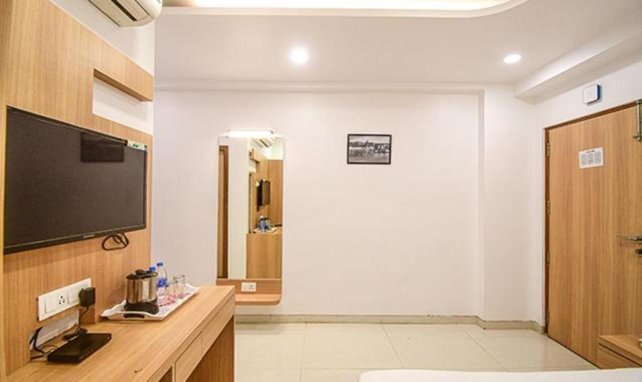 Fabhotel Stay Inn International - Nr Sealdah Station 加尔各答 外观 照片