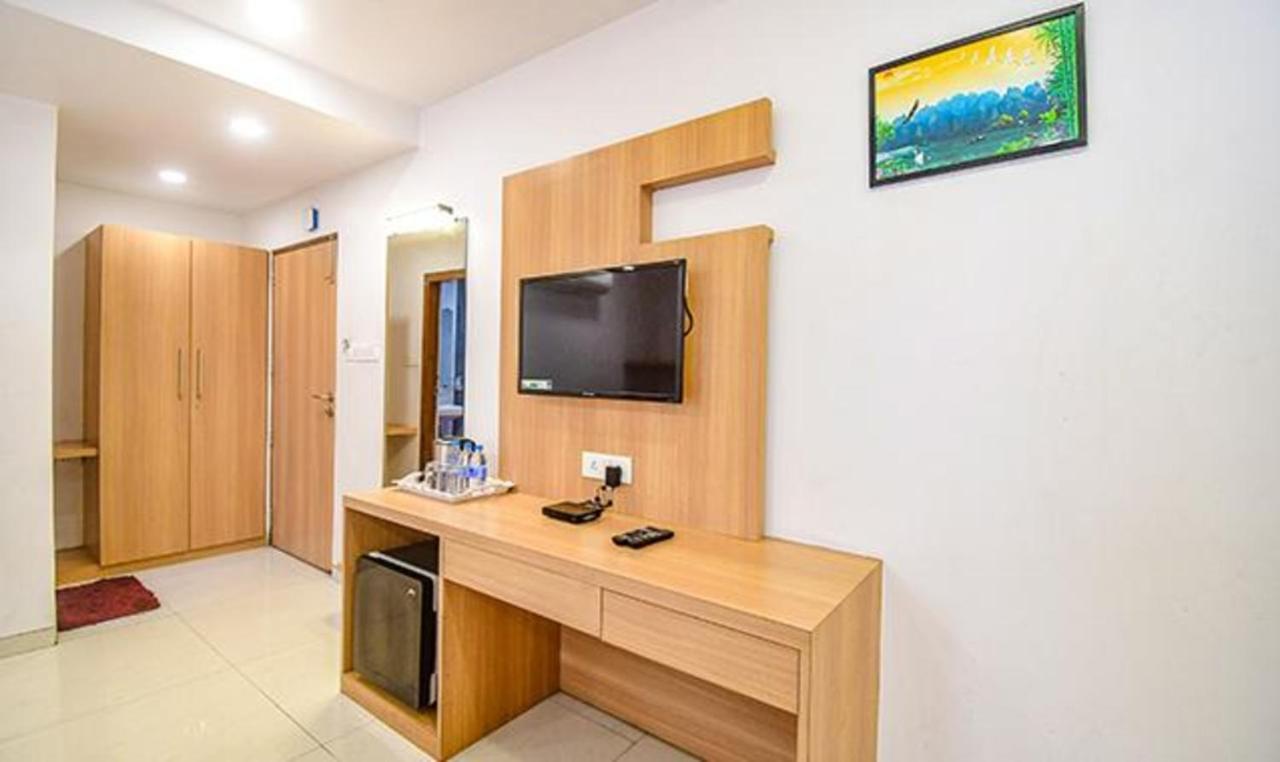 Fabhotel Stay Inn International - Nr Sealdah Station 加尔各答 外观 照片